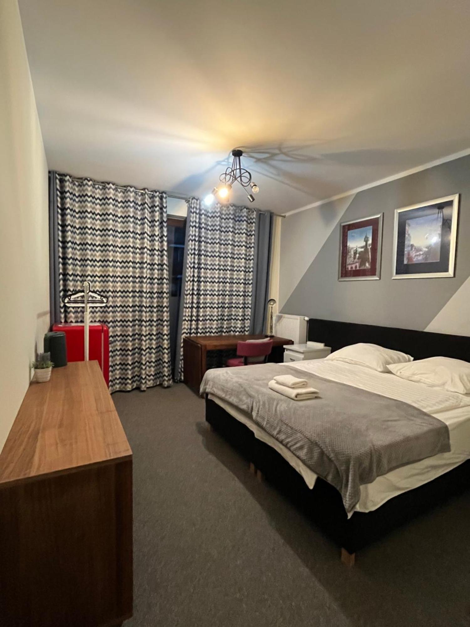 Airport Comfy Guest Home Warschau Exterior foto